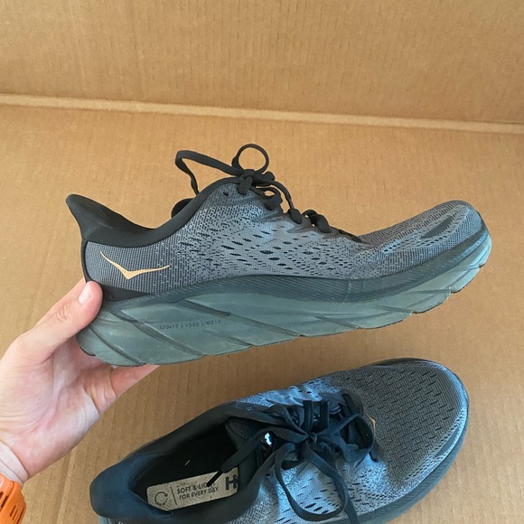 Hoka Women's Clifton 8 Running Shoes "Anthracite Copper" | US 8 - Picture 8 of 10